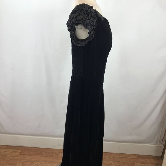 VTG MODA INT'L - WOMEN'S 14 - BLACK SHORT RUFFLE SLEEVES VELOUR DRESS - Picture 2 of 5